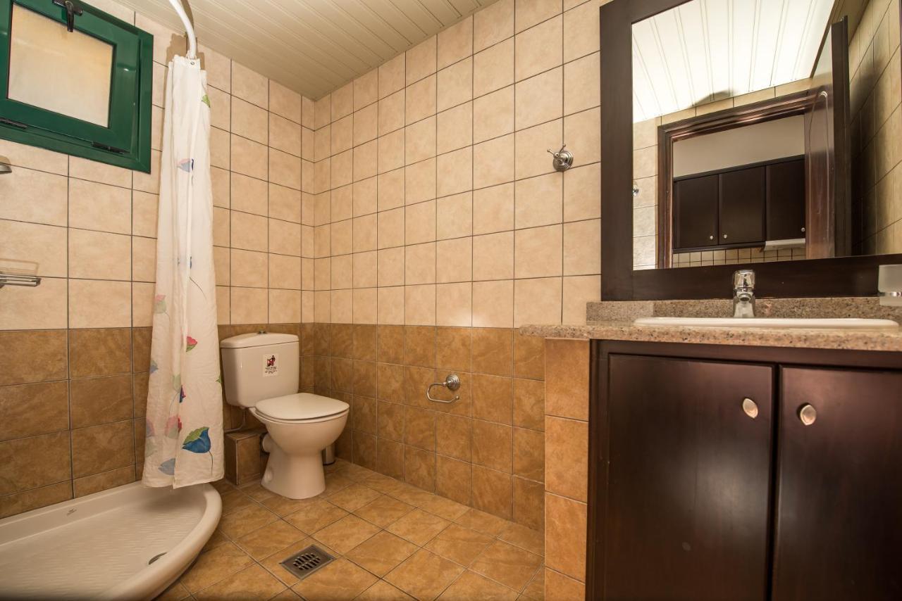 Koukla Mare Bed & Breakfast Lithakia  Bagian luar foto