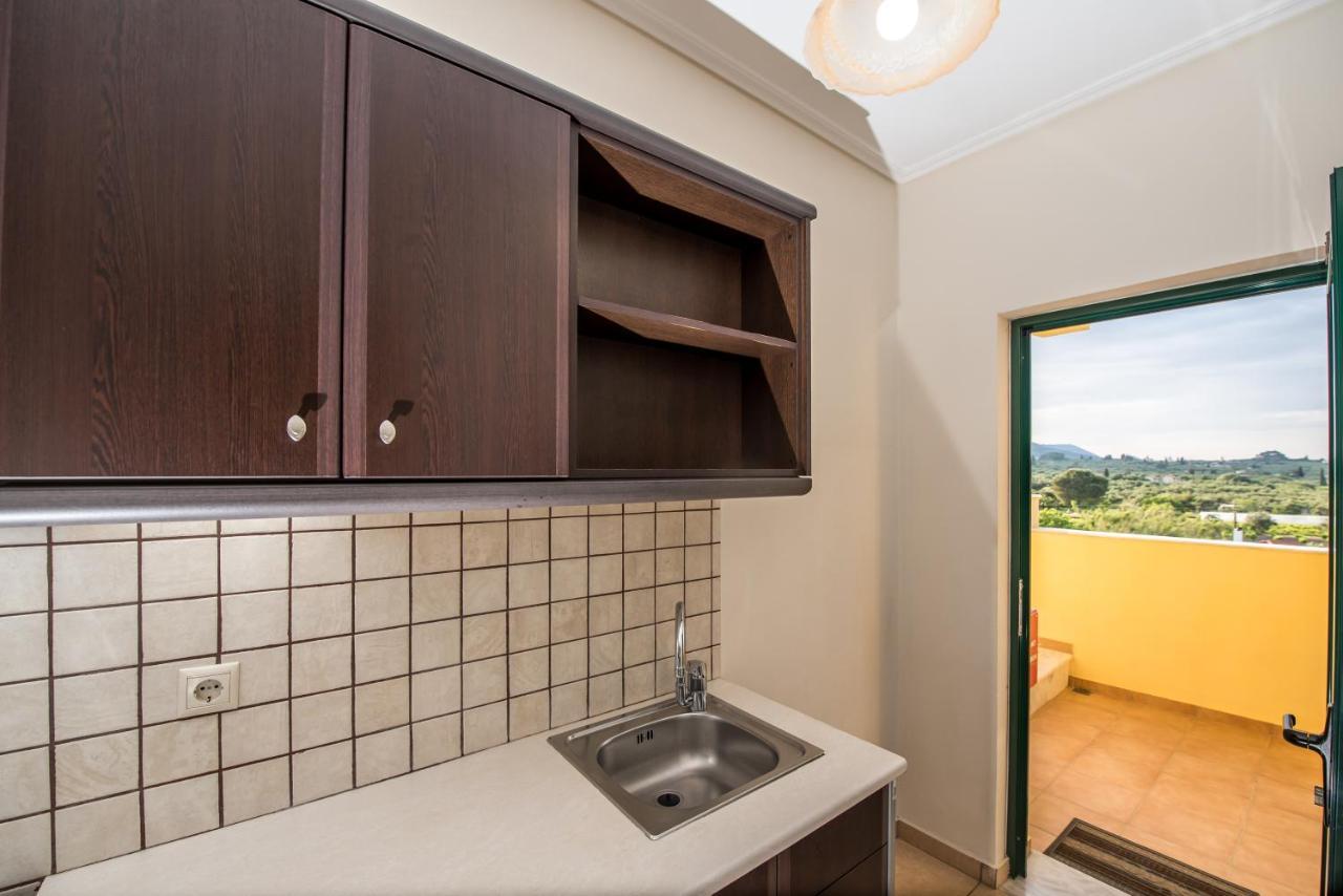 Koukla Mare Bed & Breakfast Lithakia  Bagian luar foto