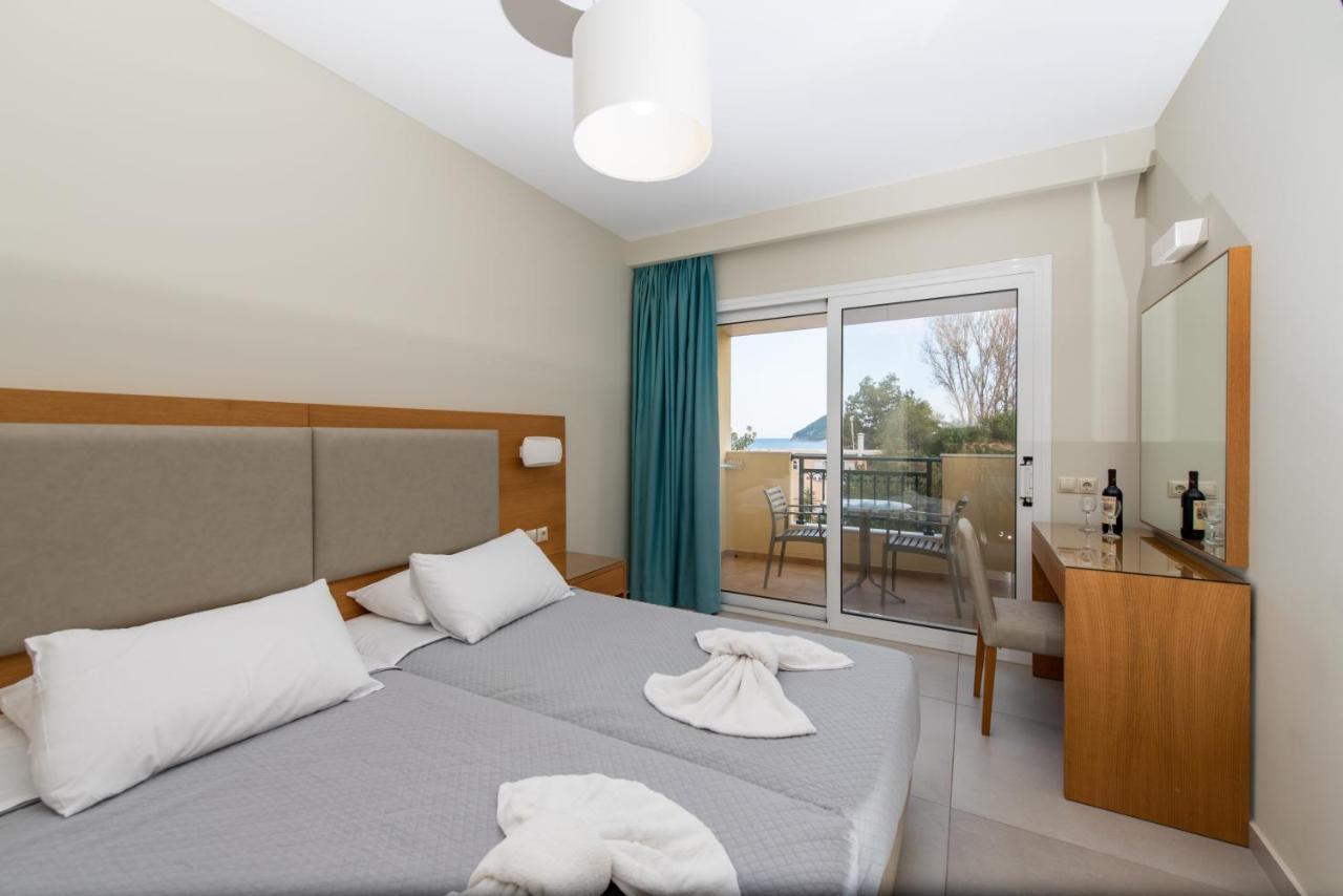 Koukla Mare Bed & Breakfast Lithakia  Bagian luar foto