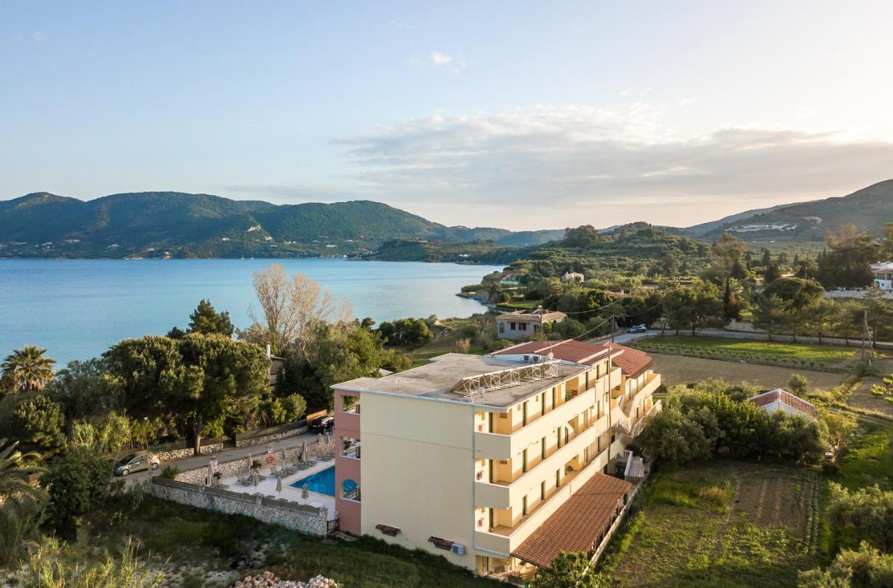 Koukla Mare Bed & Breakfast Lithakia  Bagian luar foto