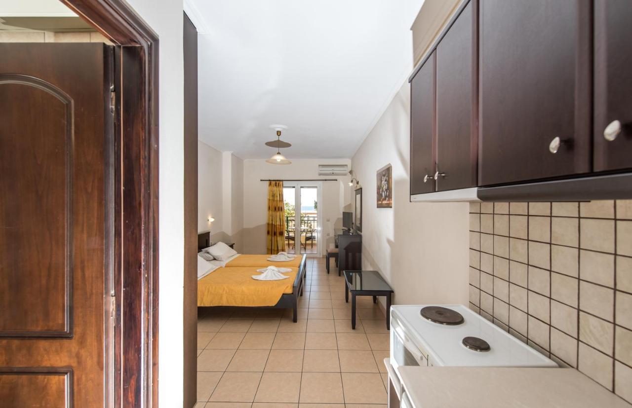 Koukla Mare Bed & Breakfast Lithakia  Bagian luar foto